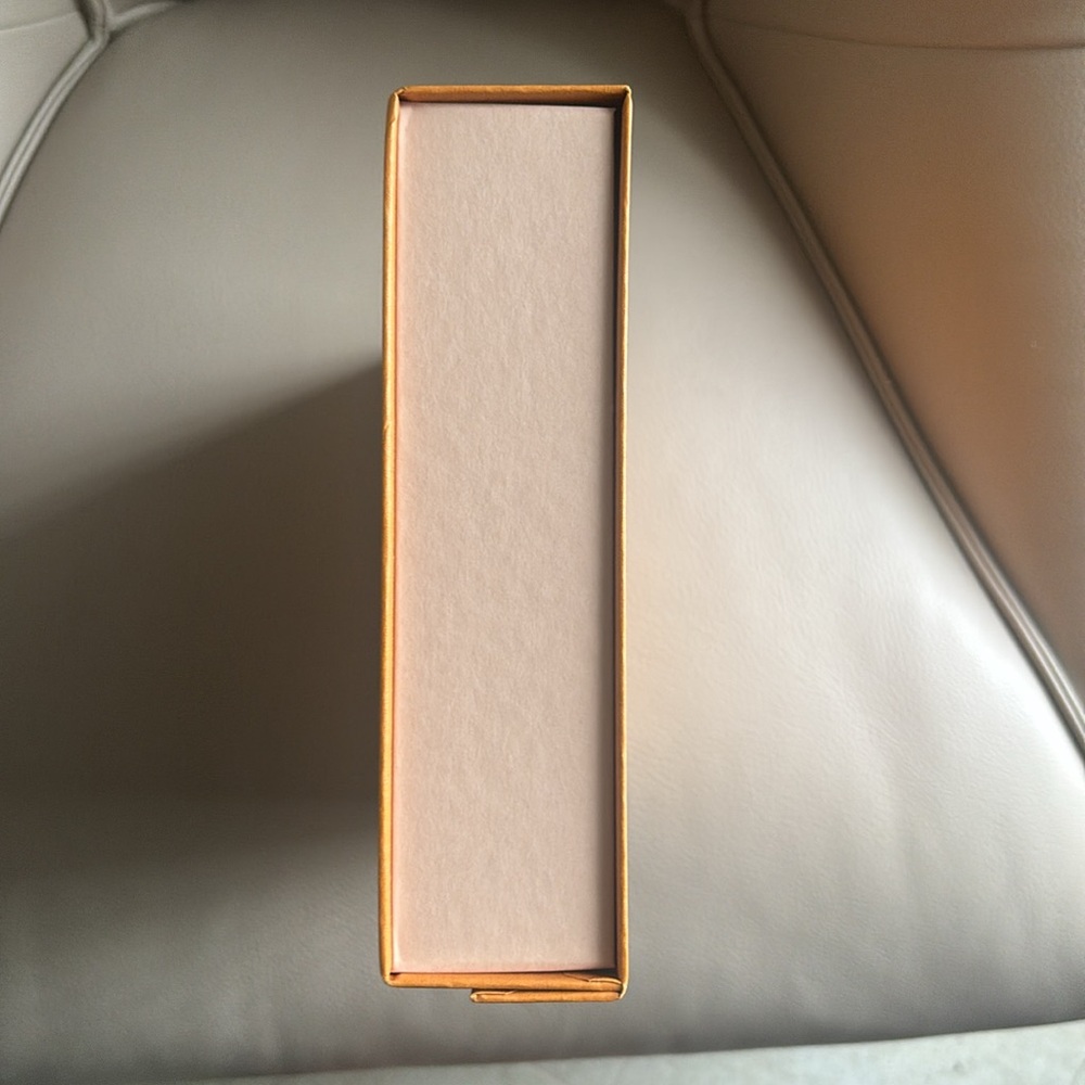 Louis Vuitton Vibrant Orange Gift Box - Picture 4 of 8